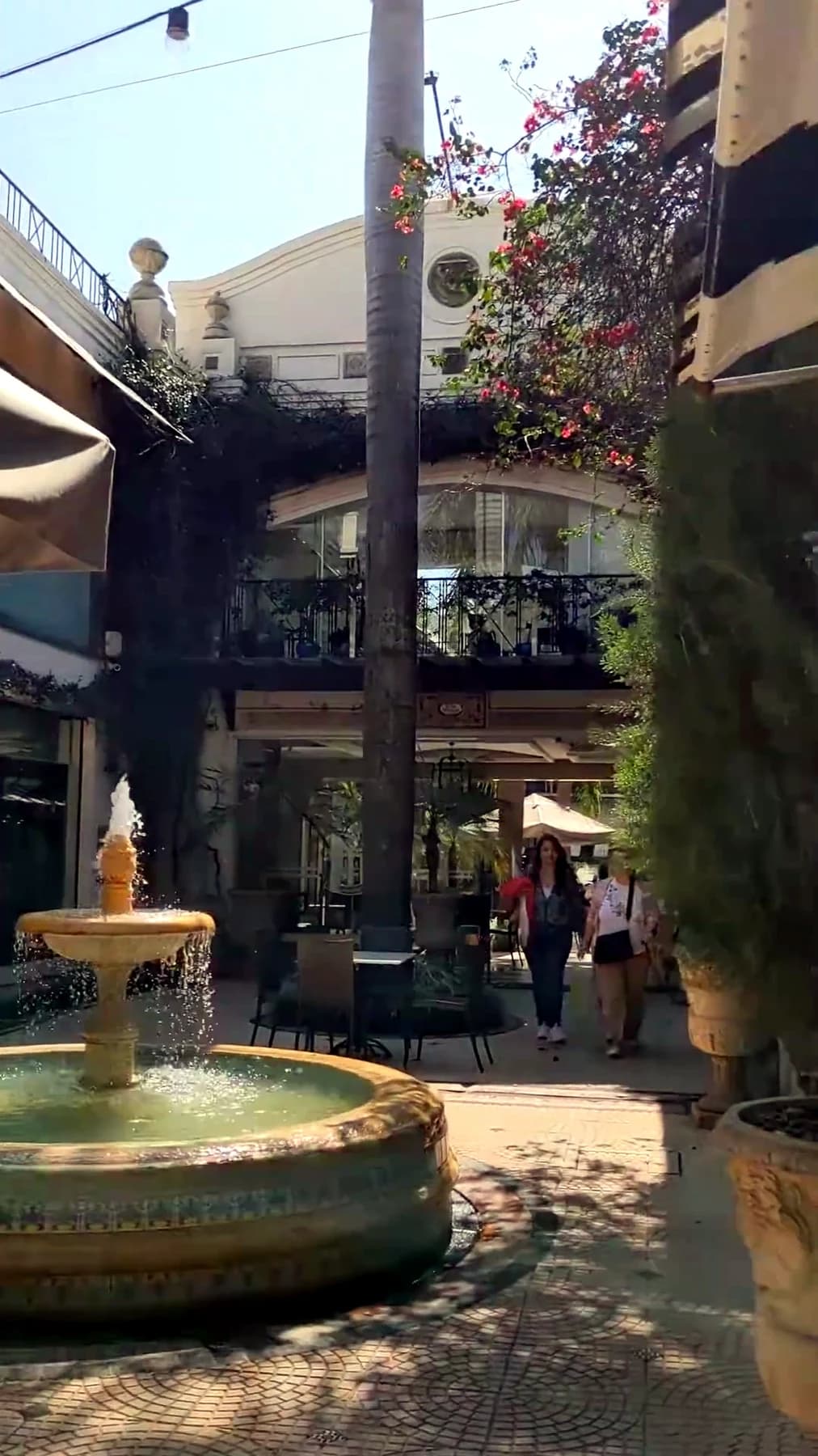 Courtyard at Paseo Via Allegra in Asunción